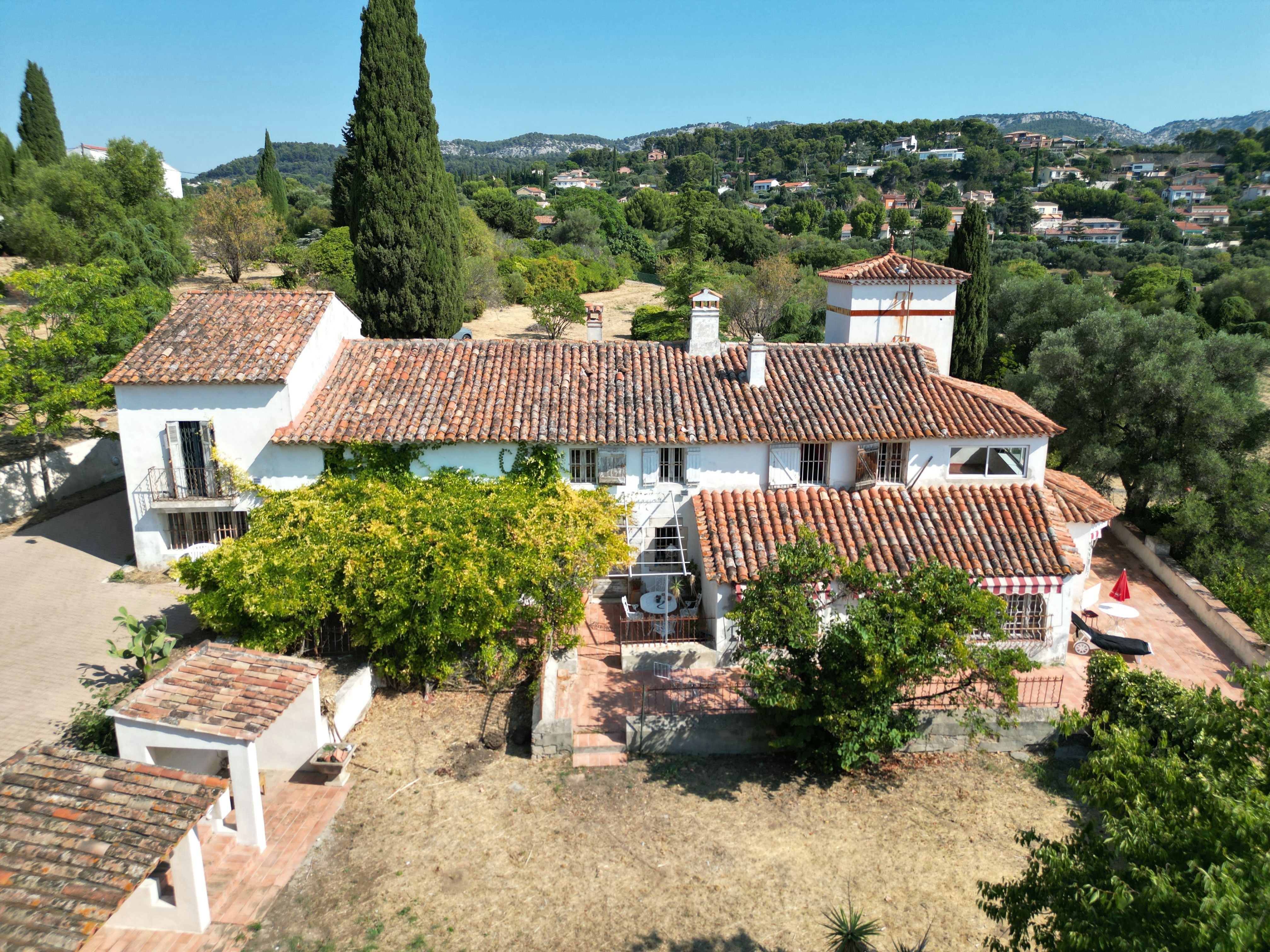 Maison-Villa - OLLIOULES